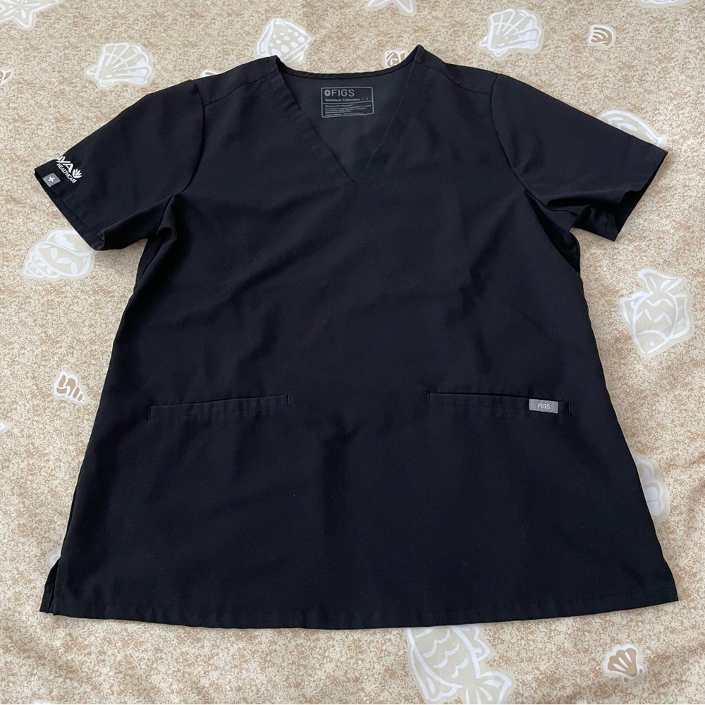 Women’s FIGS Casma Three-Pocket Scrub Top Aya Healthcare Embroidery Black Size L